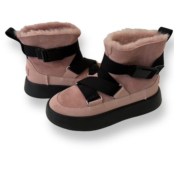 UGG Classic Boom Buckle Suede Leather Boot Size 5 New - Picture 3 of 10